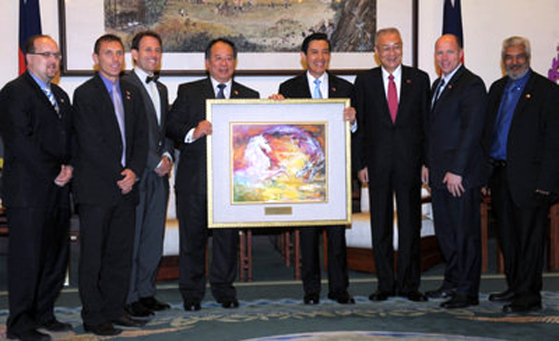 President Ma with painting